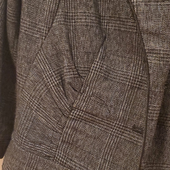 Blazer & pant suit set Grey plaid w ruched details - Picture 2 of 2